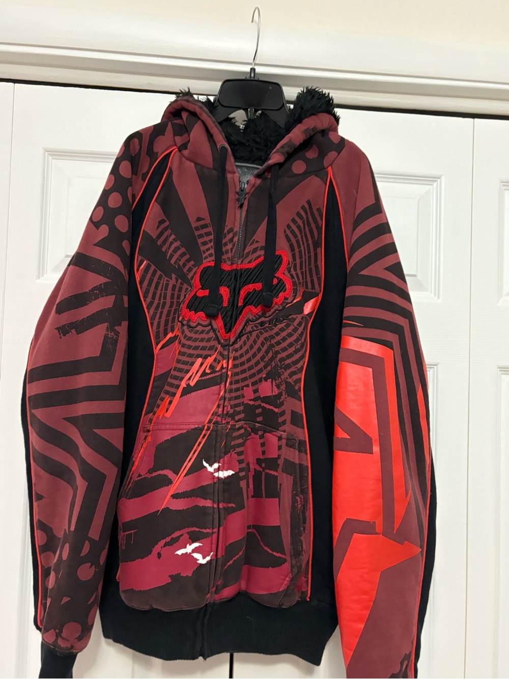 Fox Maroon & Red Graphic Zip Hoodie